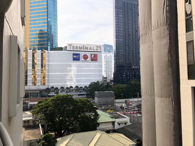 1 Bedroom Condo