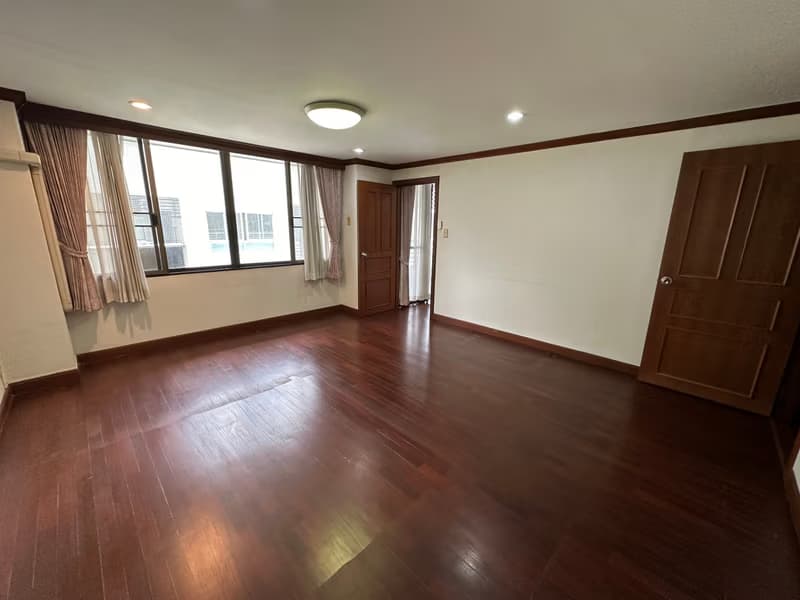 2 Bed Condo for Sale in Watthana