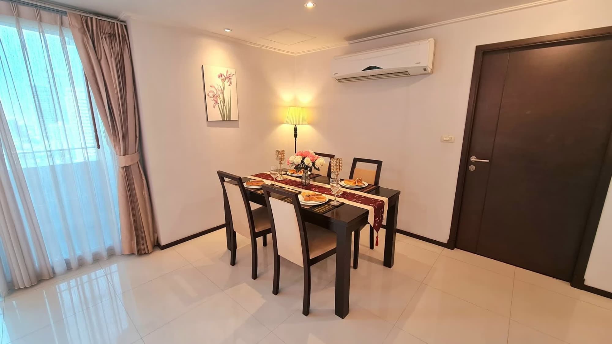 2 Bed Condo for Rent in Watthana - Image 10