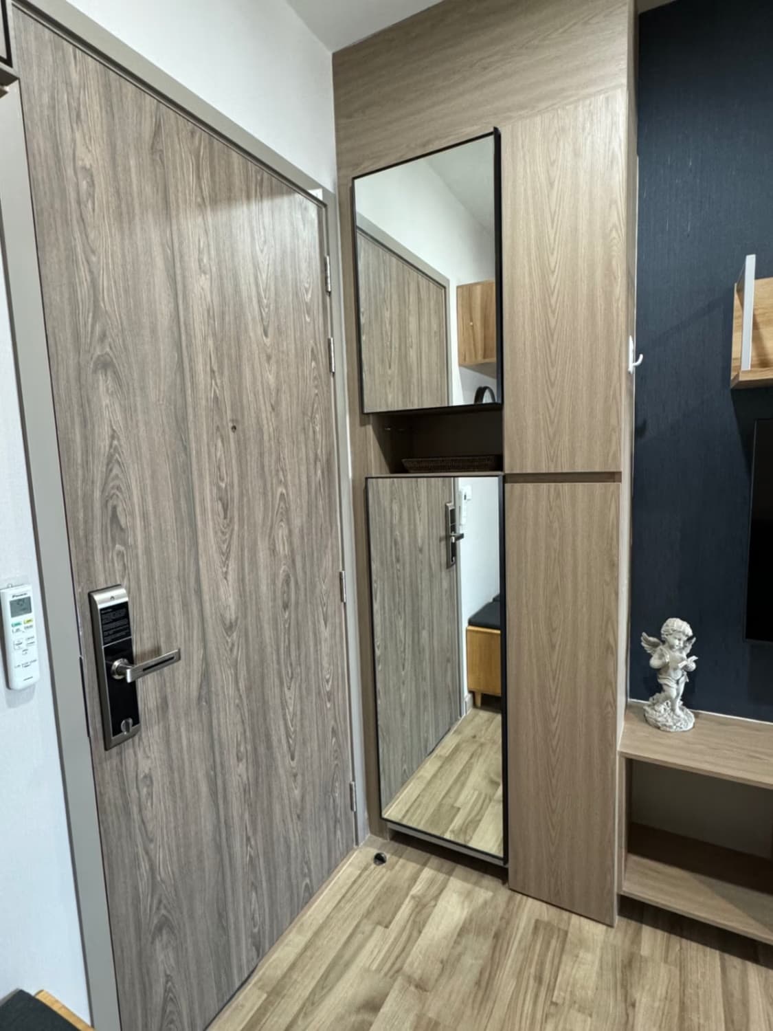 1 Bed Condo for Sale  Near Bearing BTS - Image 7