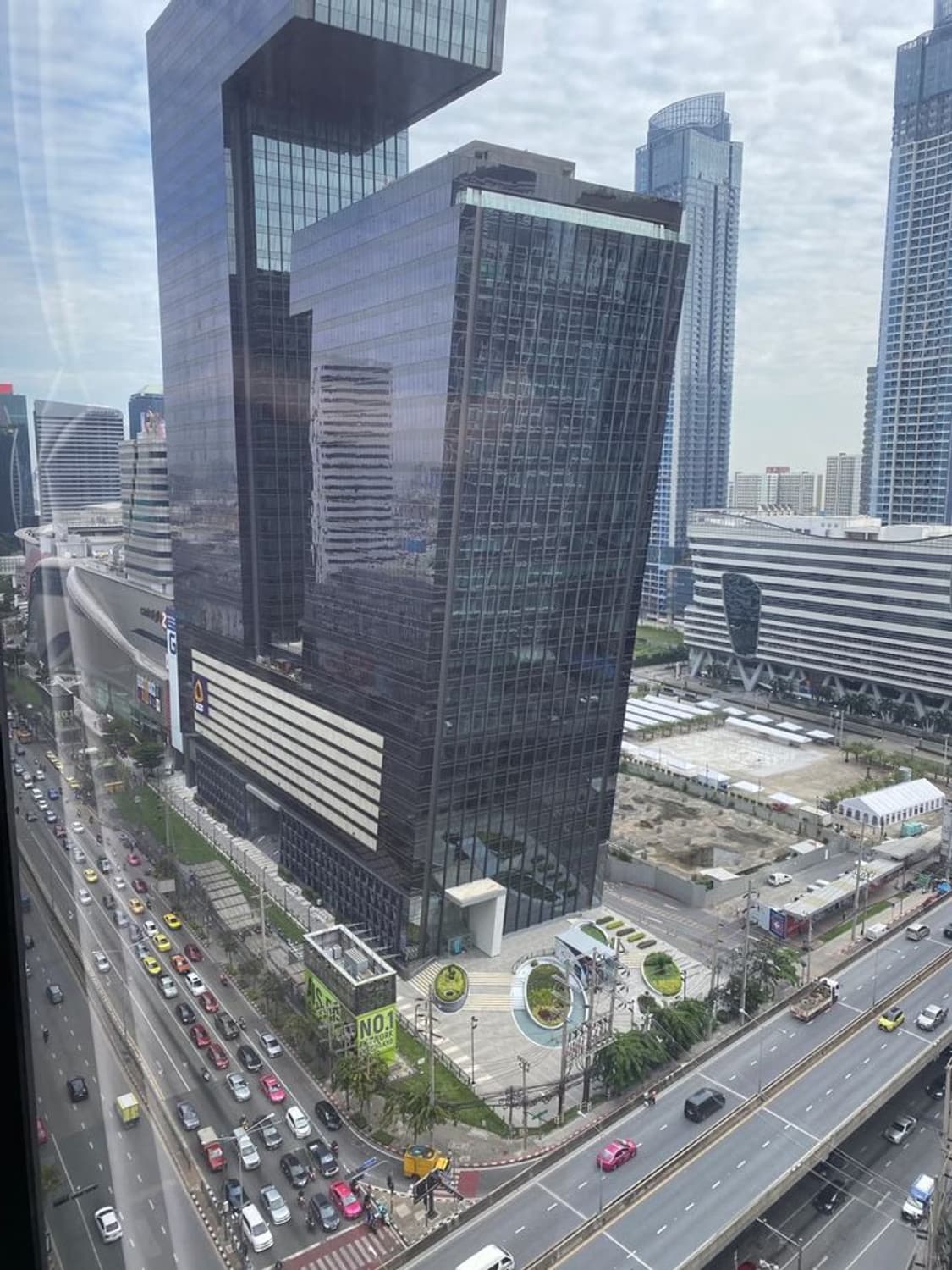 2 Bed Condo for Sale in Din Daeng - Image 6