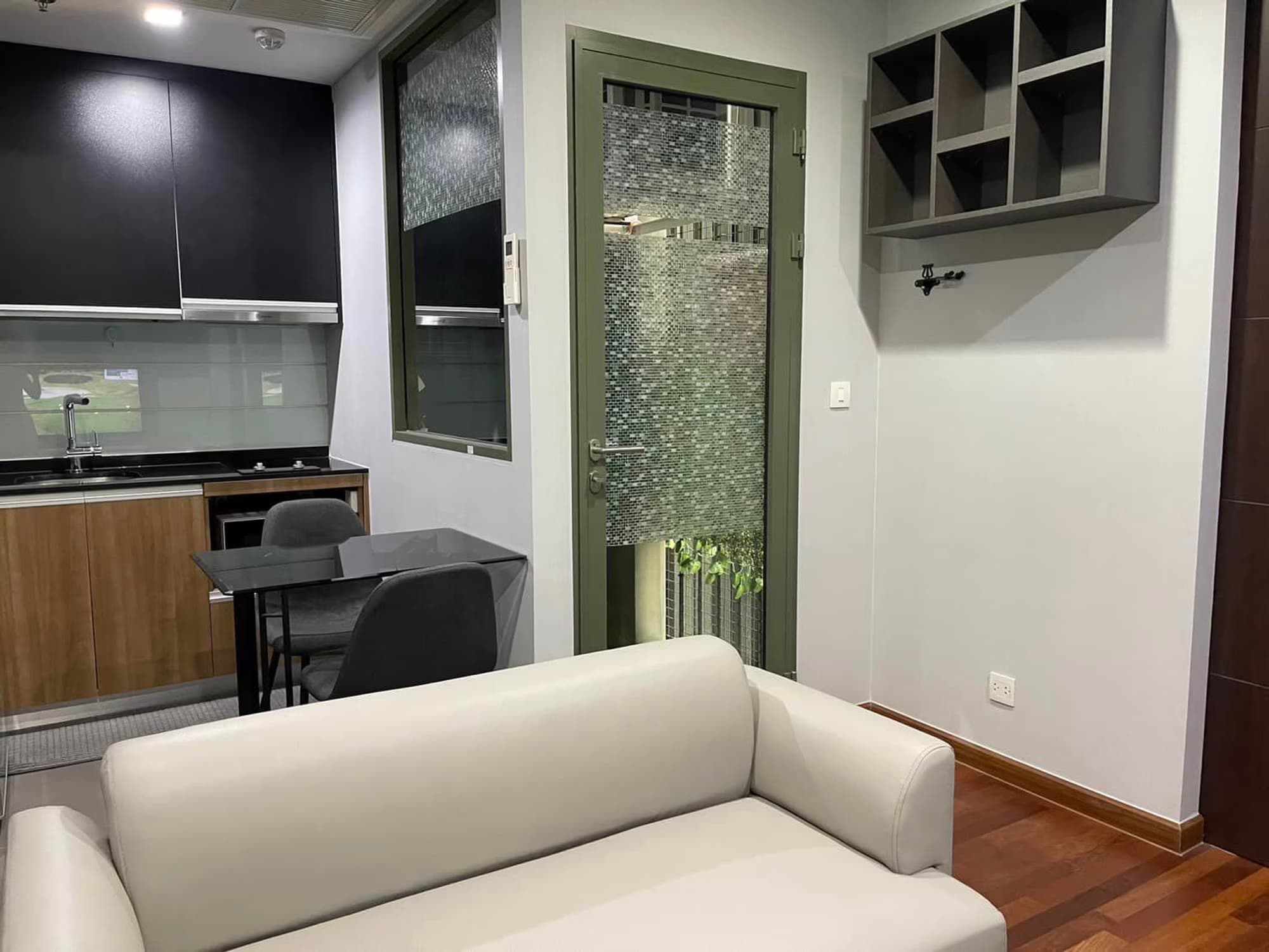 Condo for Rent at Noble State 39 - Image 3