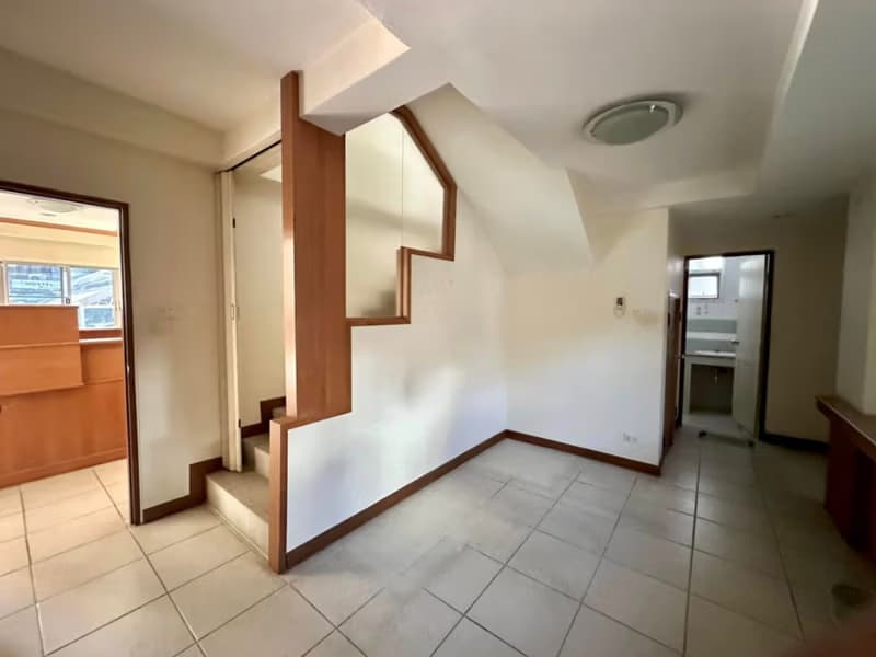 1 Bed Commercial for Rent in Mueang Chiang Mai