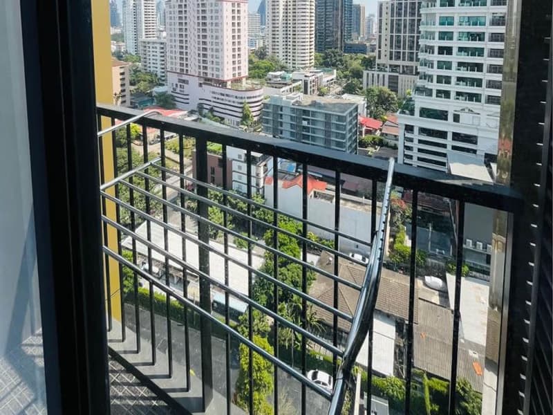 Condo for Rent at Noble State 39