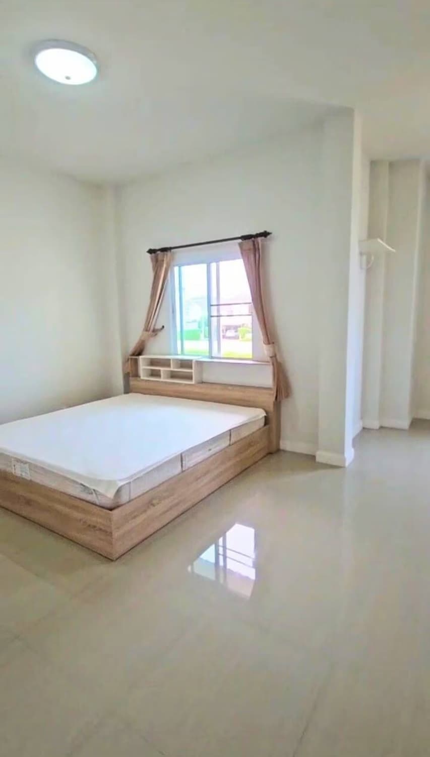 3 Bed House for Rent in Mueang Chiang Mai - Image 6