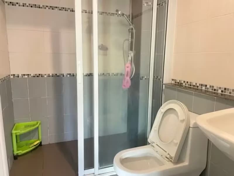 1 Bedroom Condo