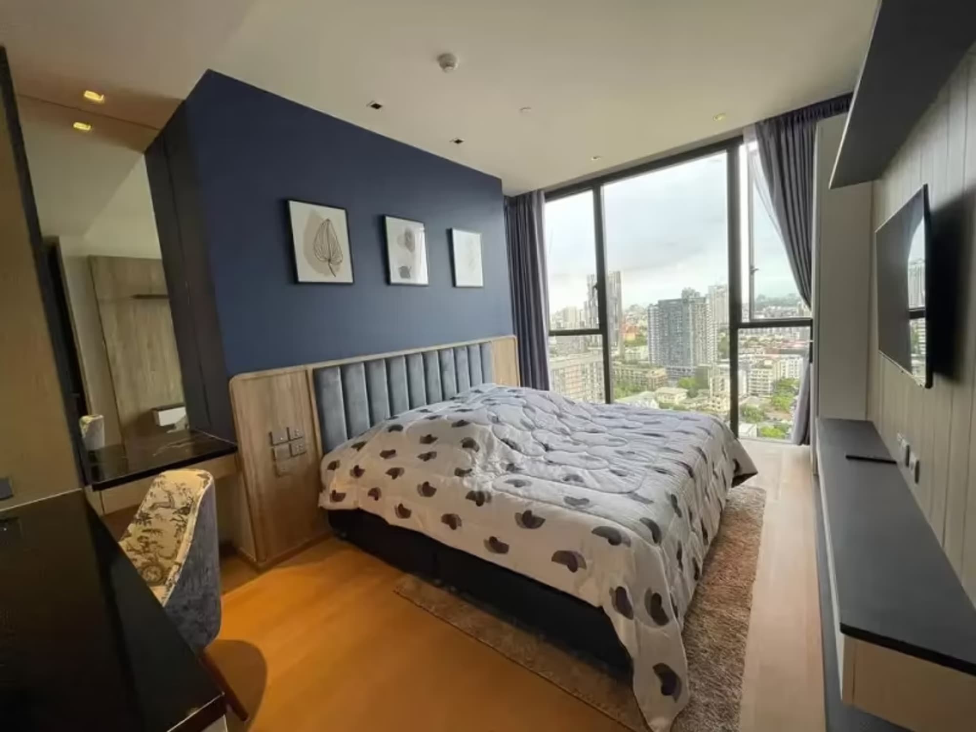 2 Bedroom Condo - Image 5
