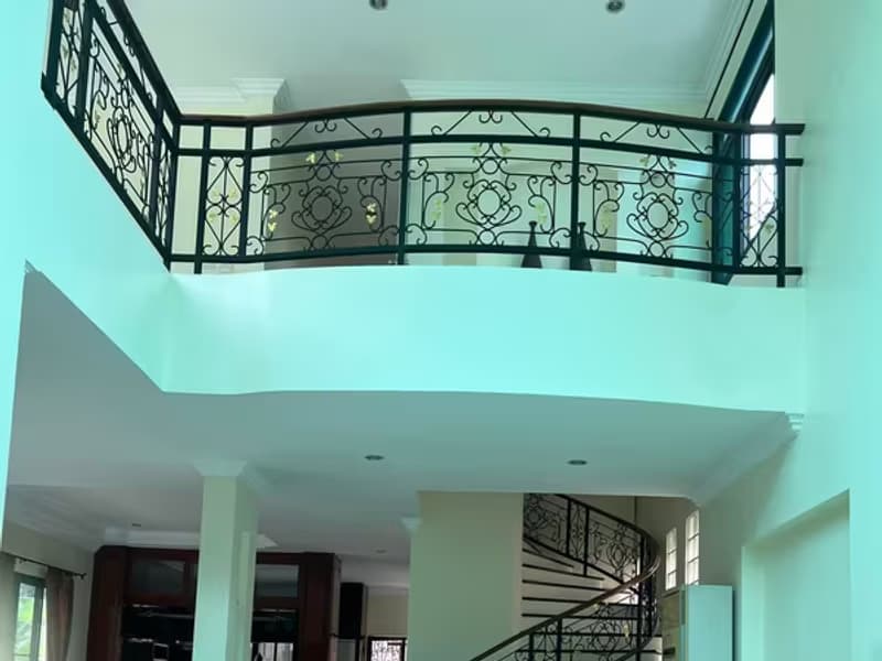 House for Rent in ratchaprarop.