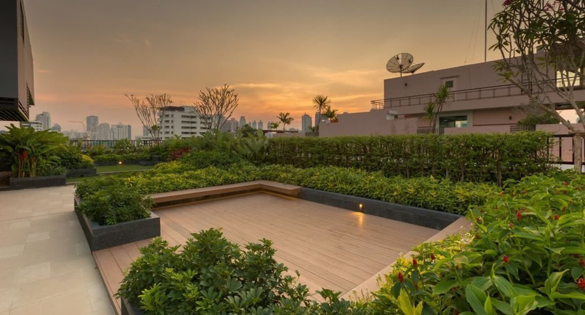 2 Bed Condo for Rent in Watthana - Image 12