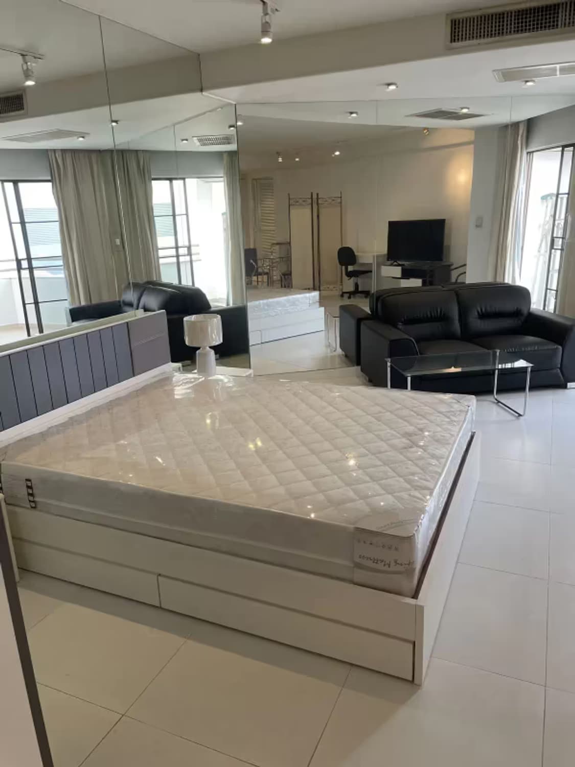 Studio for Rent in Wat Ket, Mueang Chiang Mai - Image 7