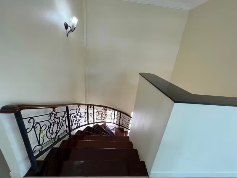 House for Rent in ratchaprarop.