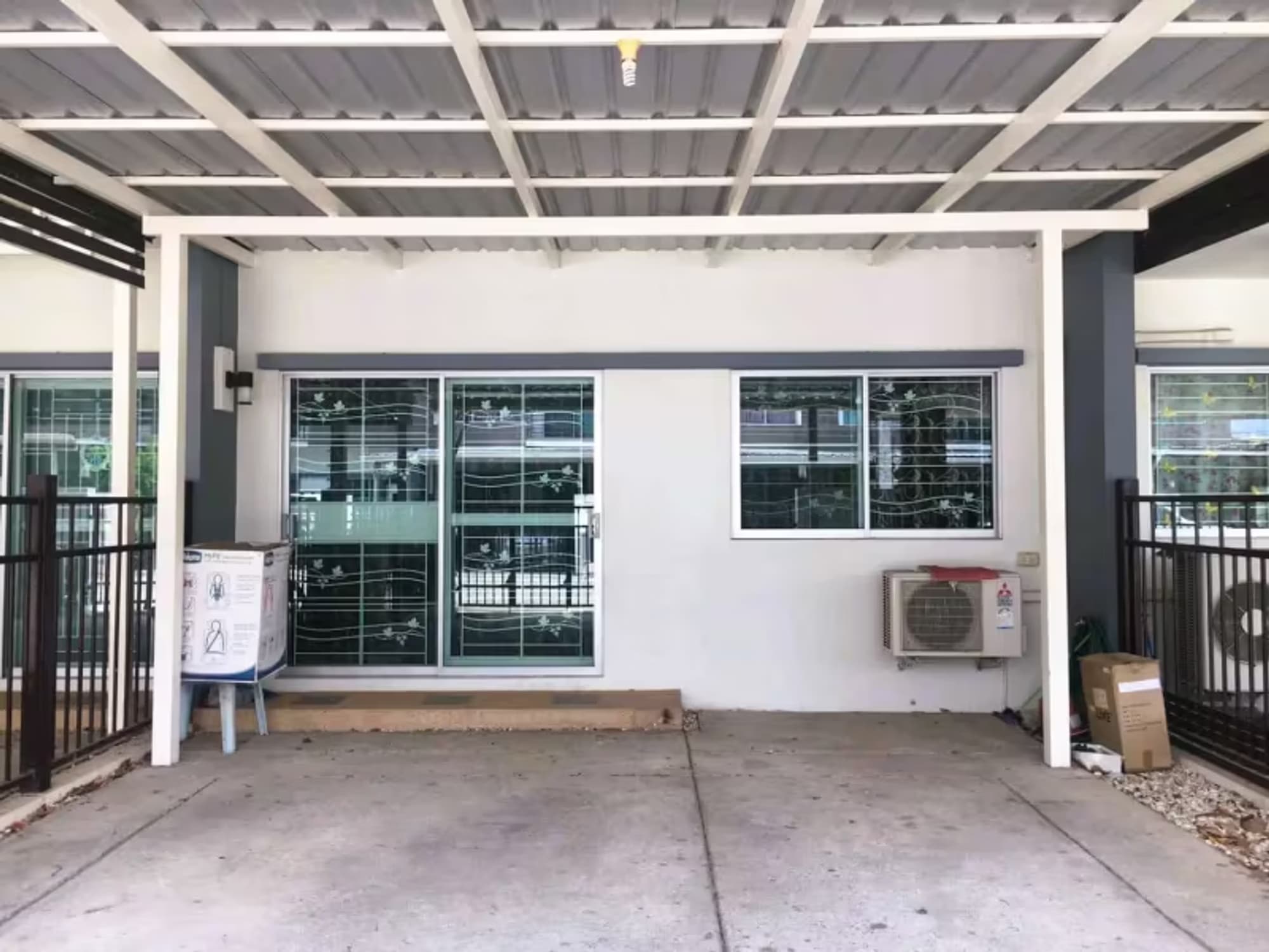 2 Bedroom House - Image 2