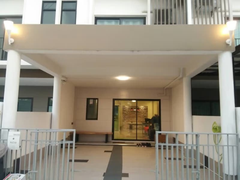Townhouse for Rent at Patio Srinakarin-Rama9