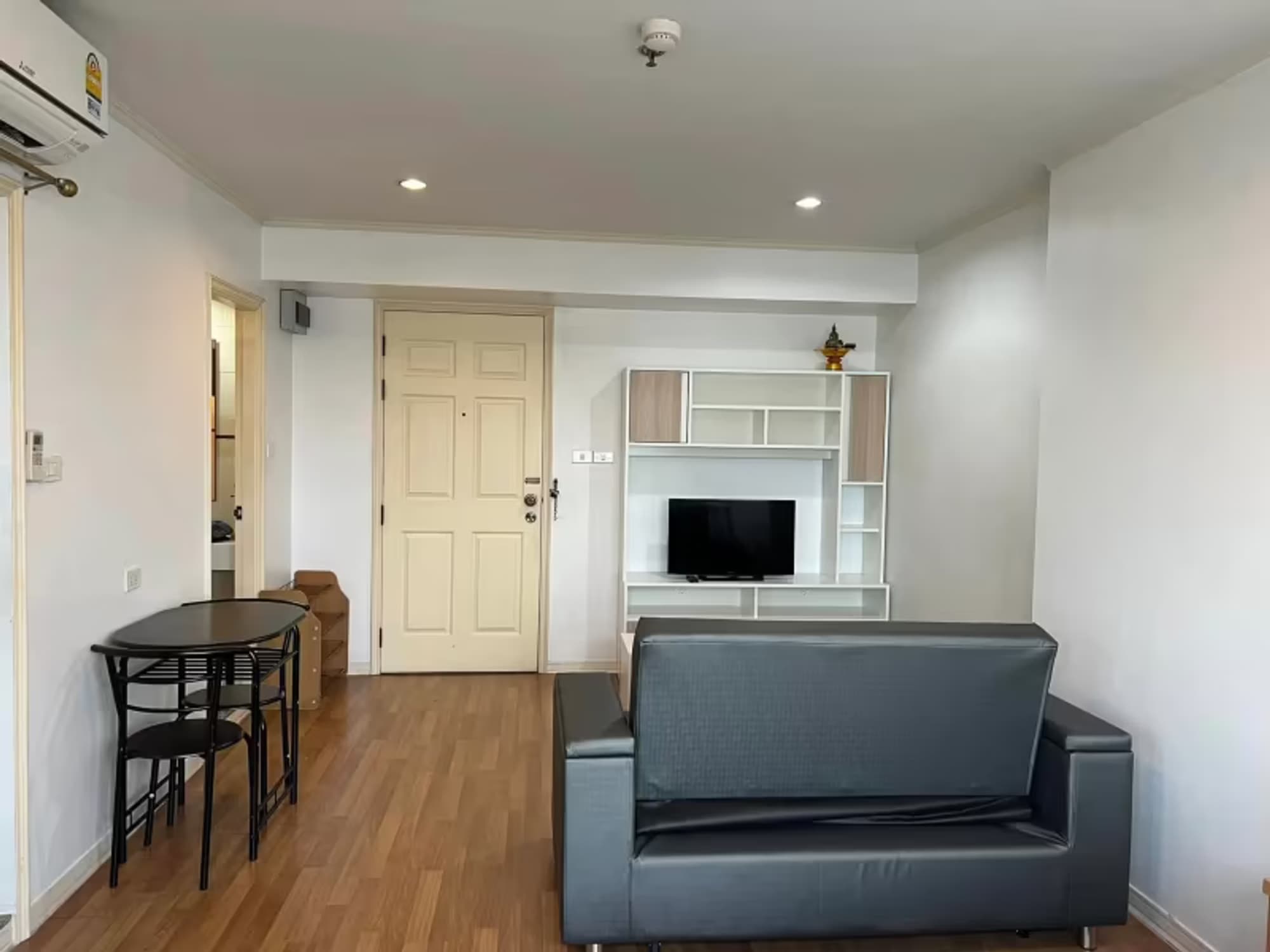 Studio for Rent in Phaya Thai - Image 4