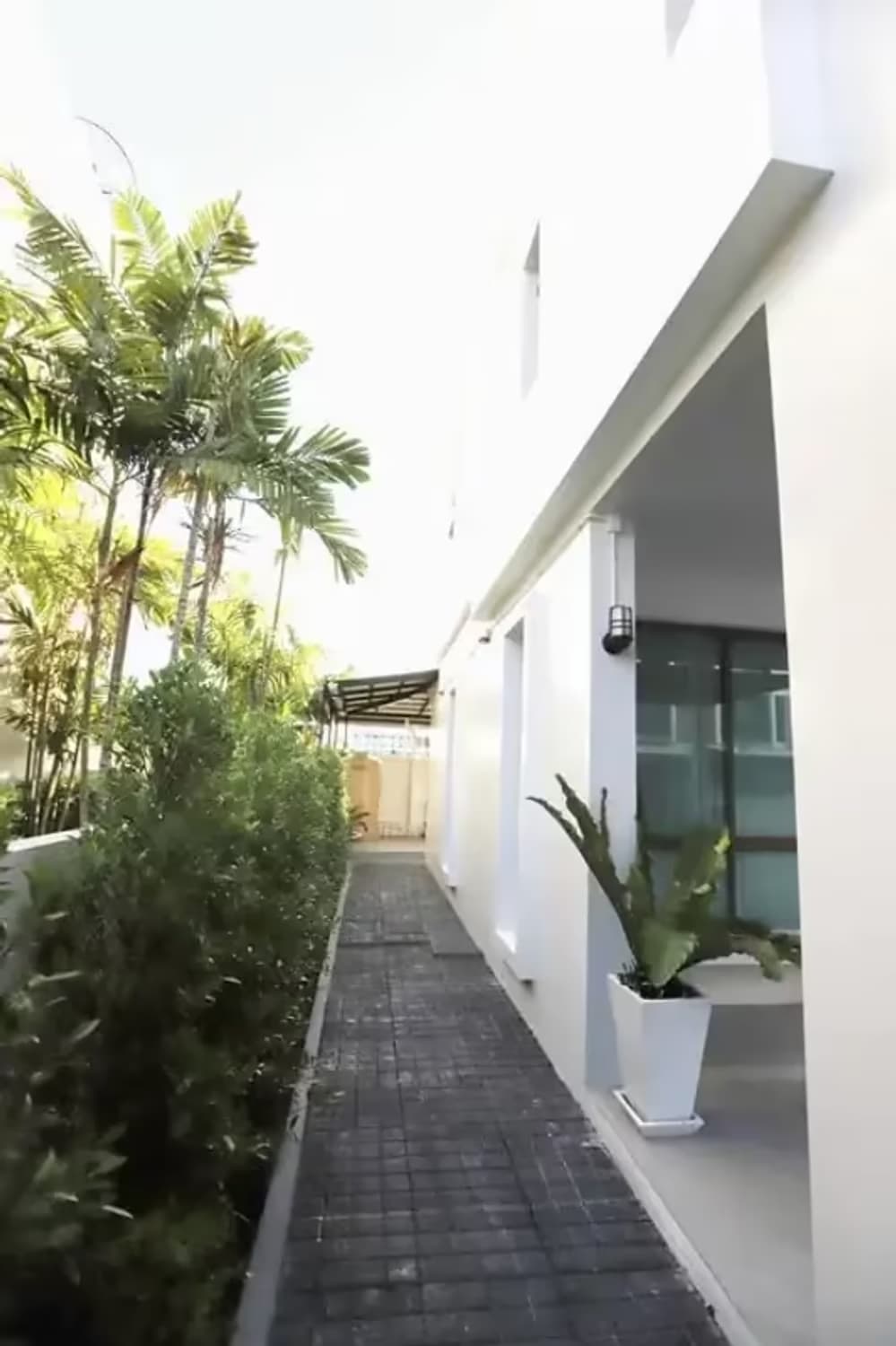 3 Bedroom House - Image 8
