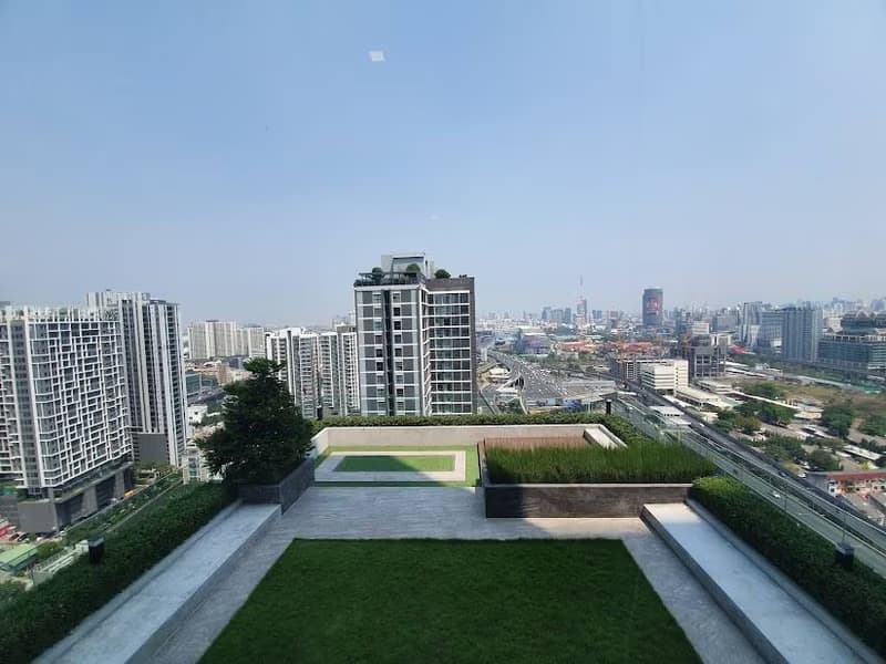 1 Bed Condo for Sale in Ratchathewi