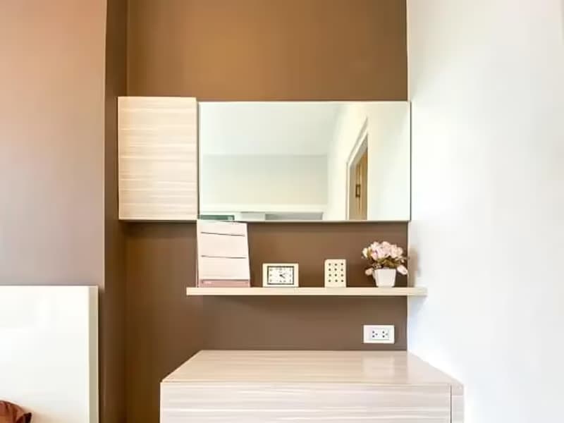 1 Bedroom Condo