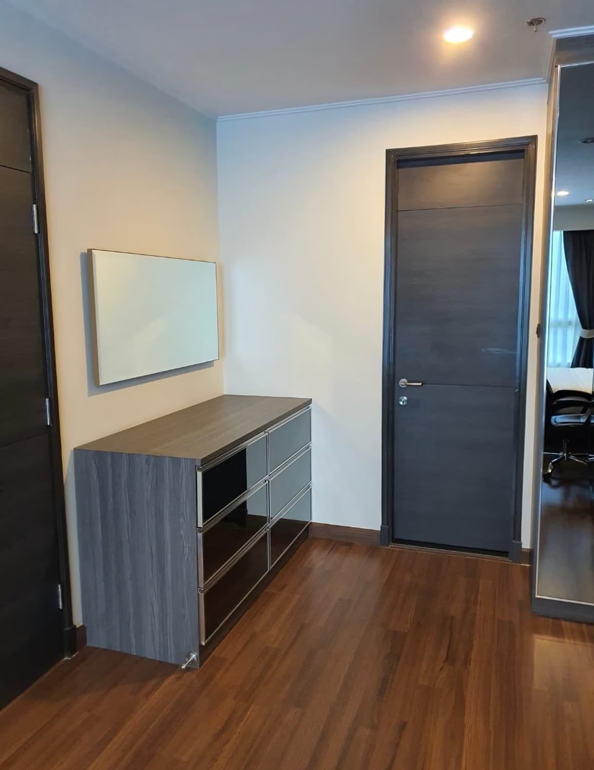 2 Bed Condo for Rent in undefined - Image 5
