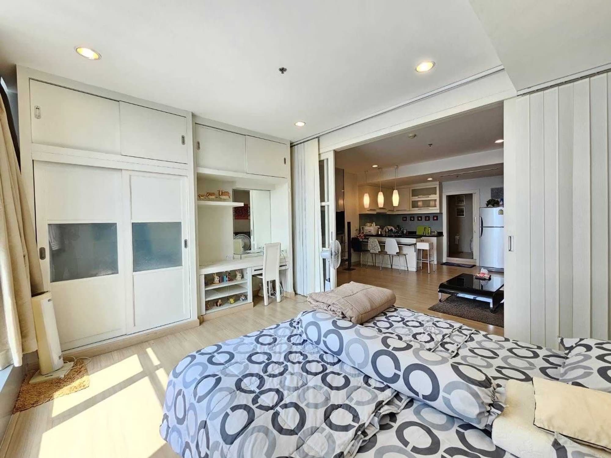 1 ห้องนอน Condo สำหรับ ขาย ใกล้ Krung Thon Buri BTS - Image 6