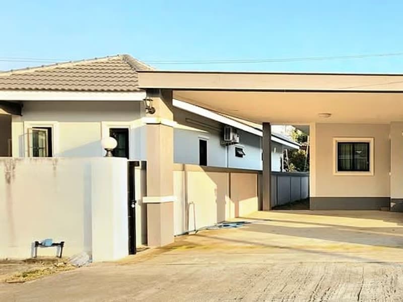 3 Bed House for Rent and Sale in Hang Dong District