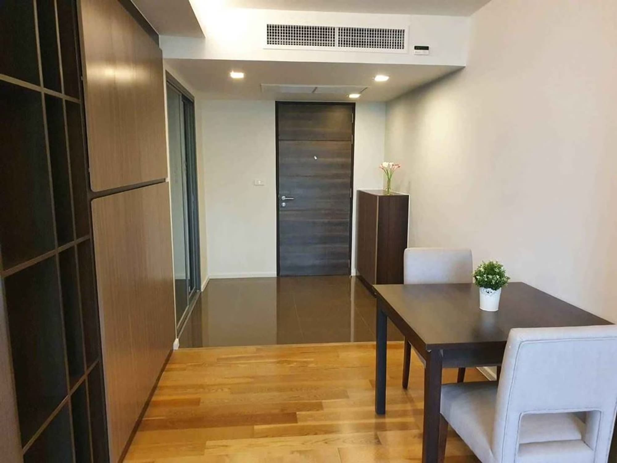 1 Bed Condo for Rent  Near Phloen Chit BTS - Image 8