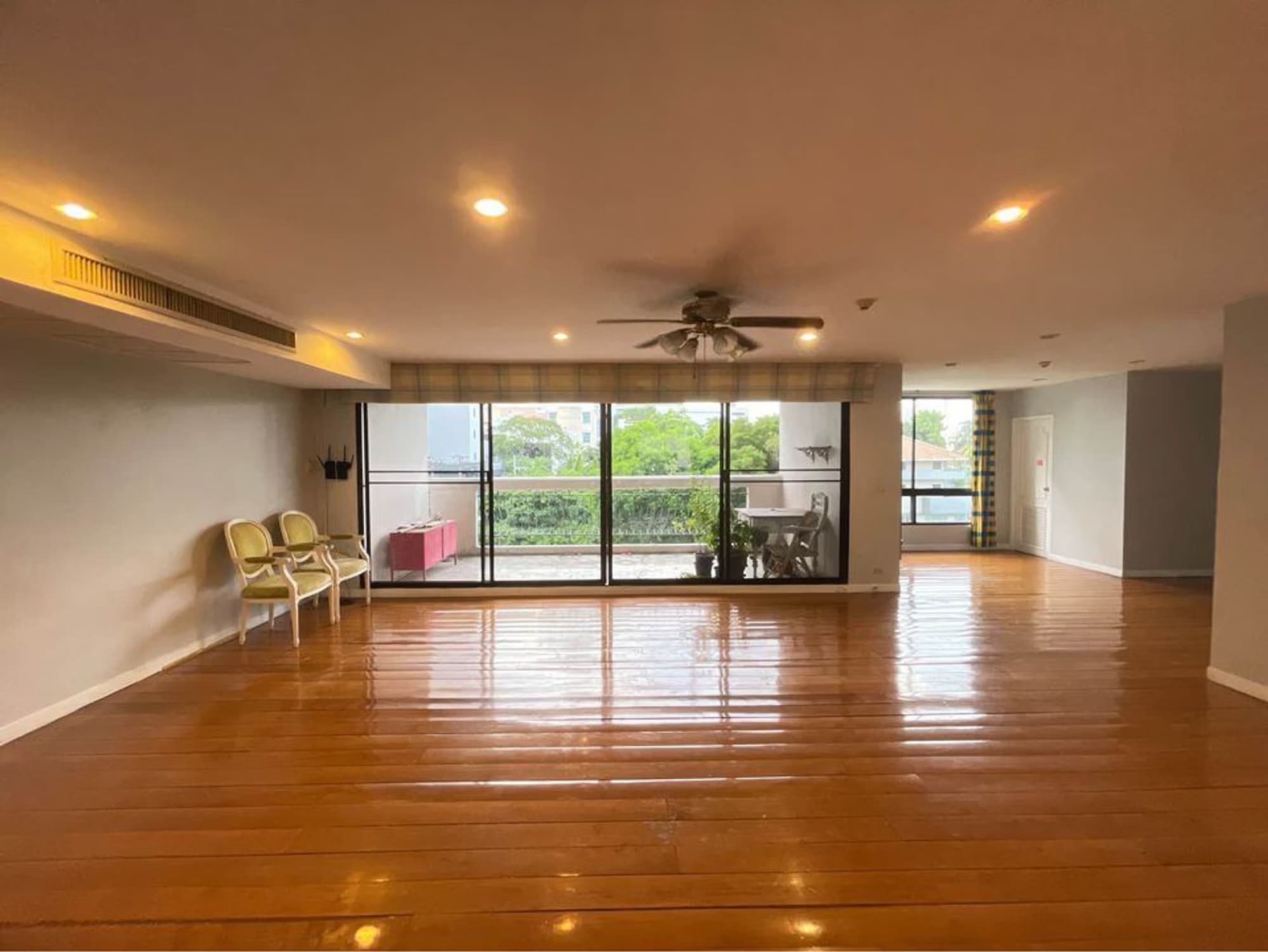 3 ห้องนอน คอนโด สำหรับ ขาย ใน Watthana - Image 1