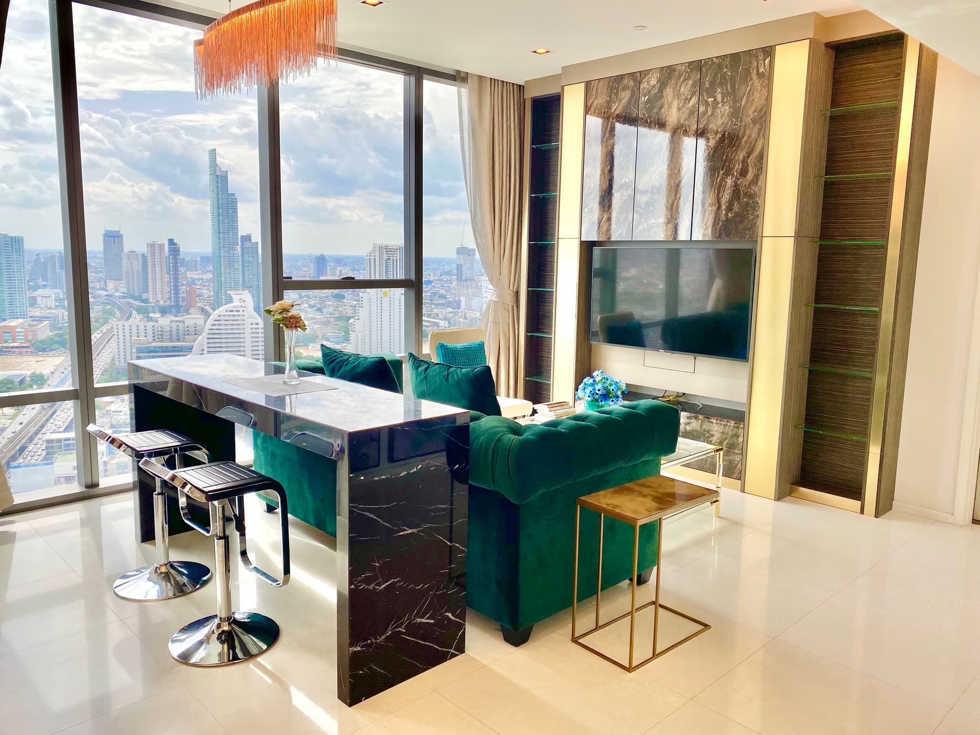 1 Bed Condo for Rent and Sale  Near Surasak BTS - Image 3