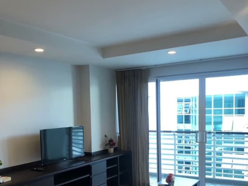 2 Bed Condo for Rent in Watthana