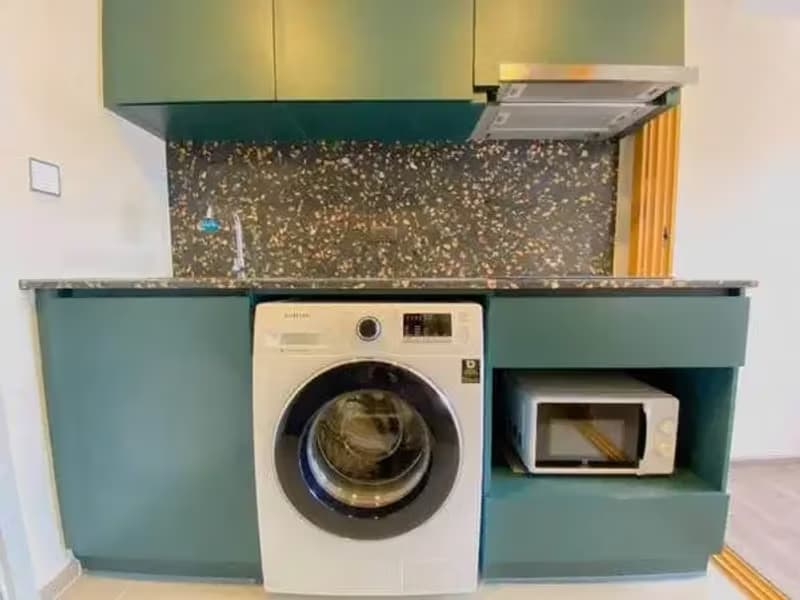 1 Bedroom Condo