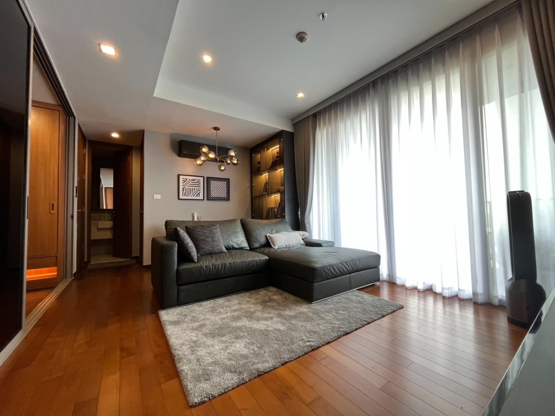2 Bed Condo for Rent in Khlong Toei - Image 1