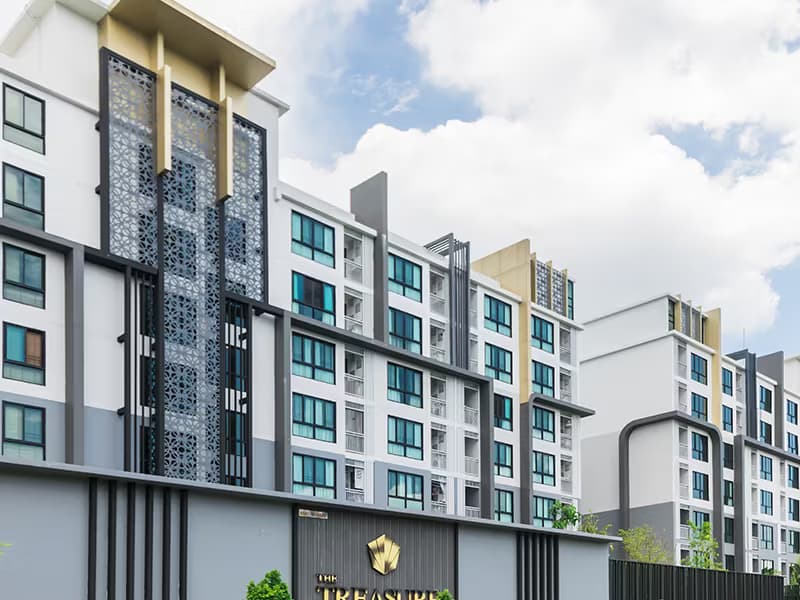 1 Bedroom Condo