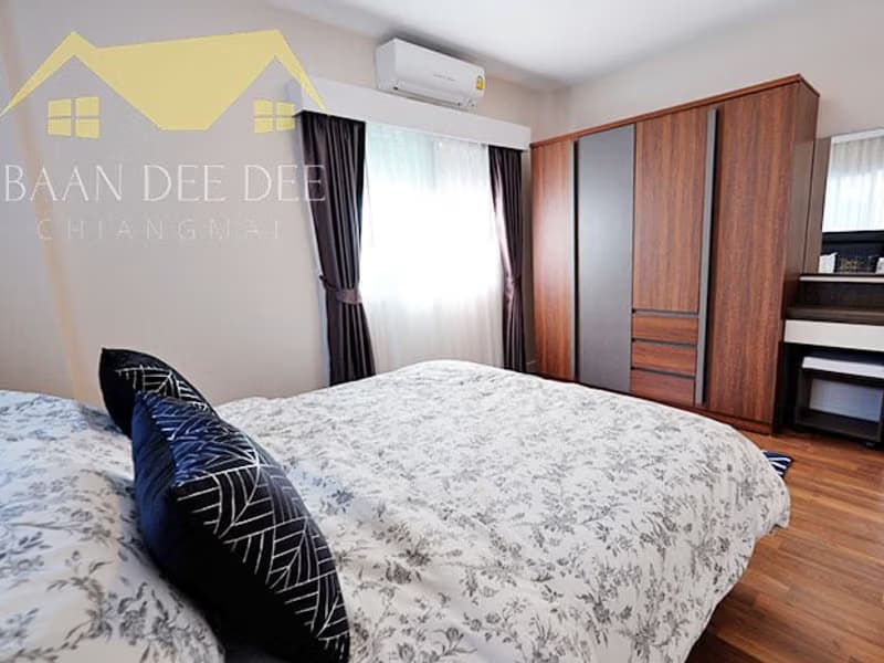 4 Bed House for Rent in San Kamphaeng District