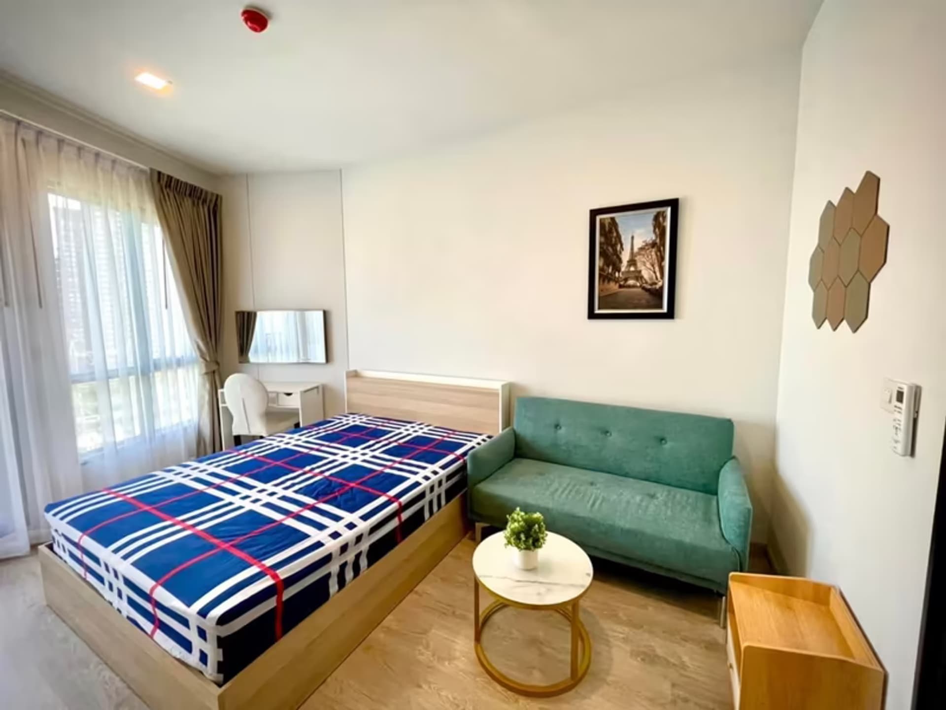 1 Bedroom condo for Rent! - Image 2
