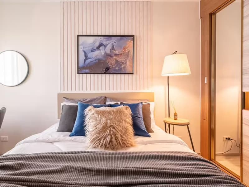 1 Bedroom Condo