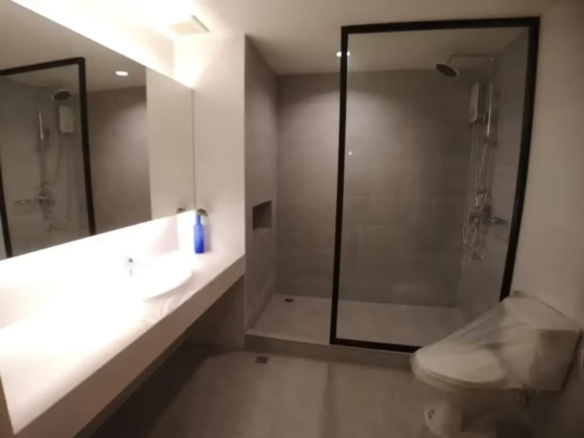 2 Bedroom Condo - Image 4