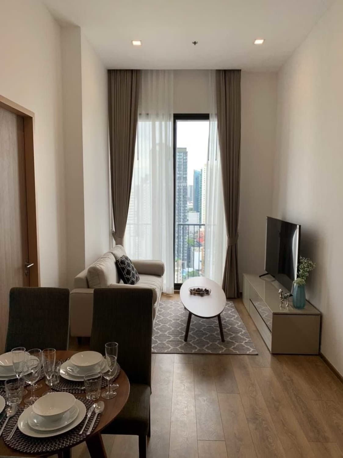 2 Bed Condo for Rent in Watthana - Image 3