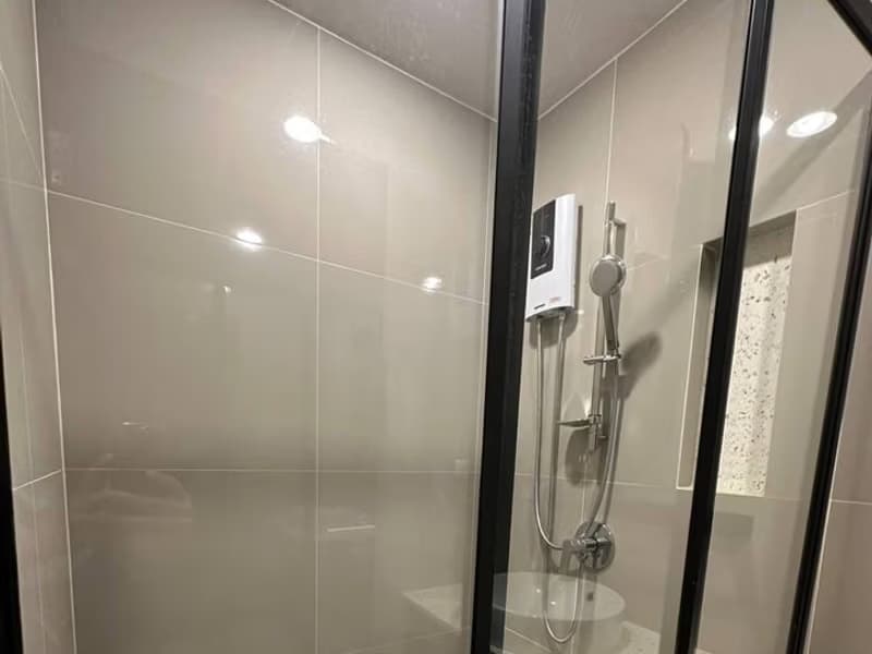 1 Bed Condo for Rent and Sale  Near Huai Khwang MRT