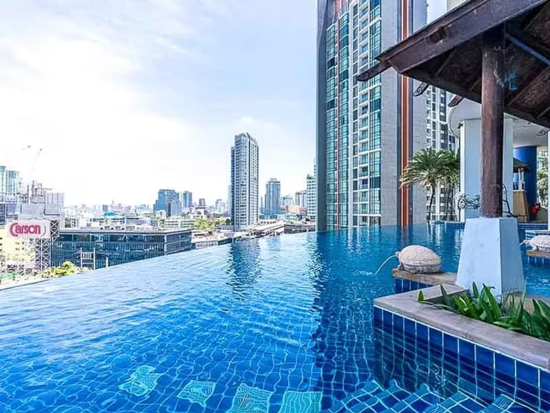 1 Bedroom Condo for rent at Skywalk Condominim