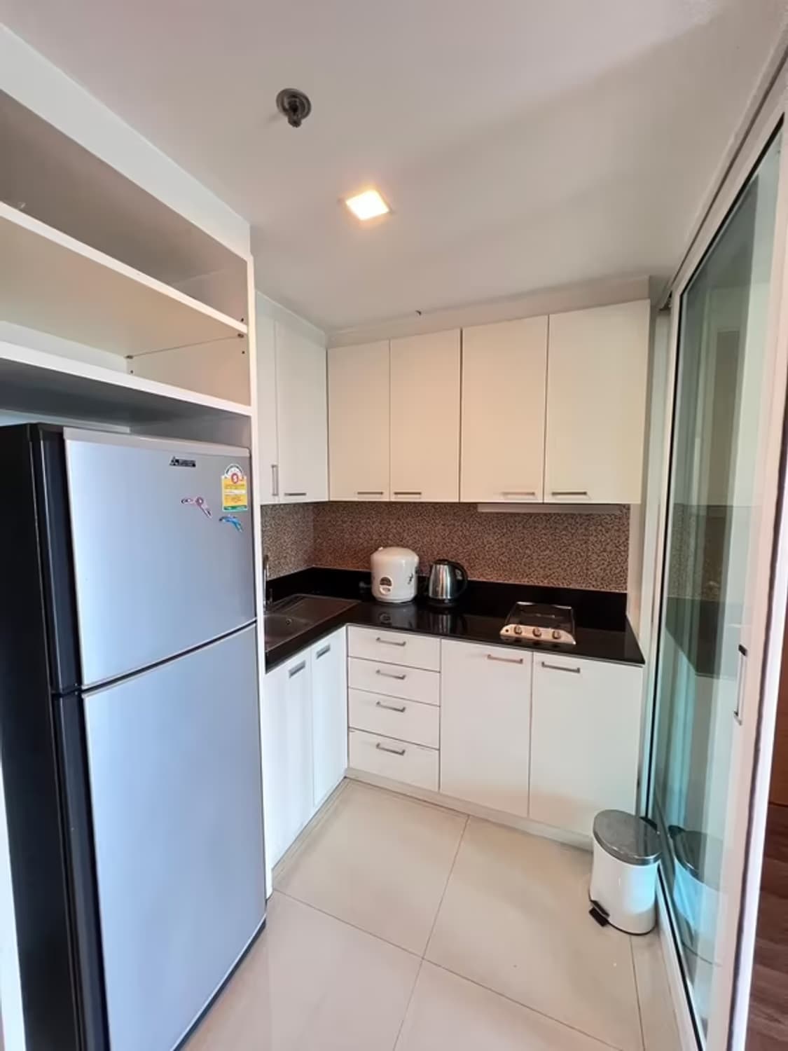 1 Bedroom Condo - Image 4