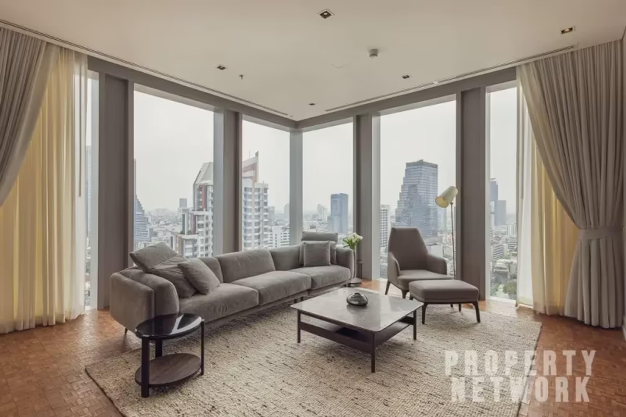 Condo for Rent at The Ritz-Carlton Residences - Image 10