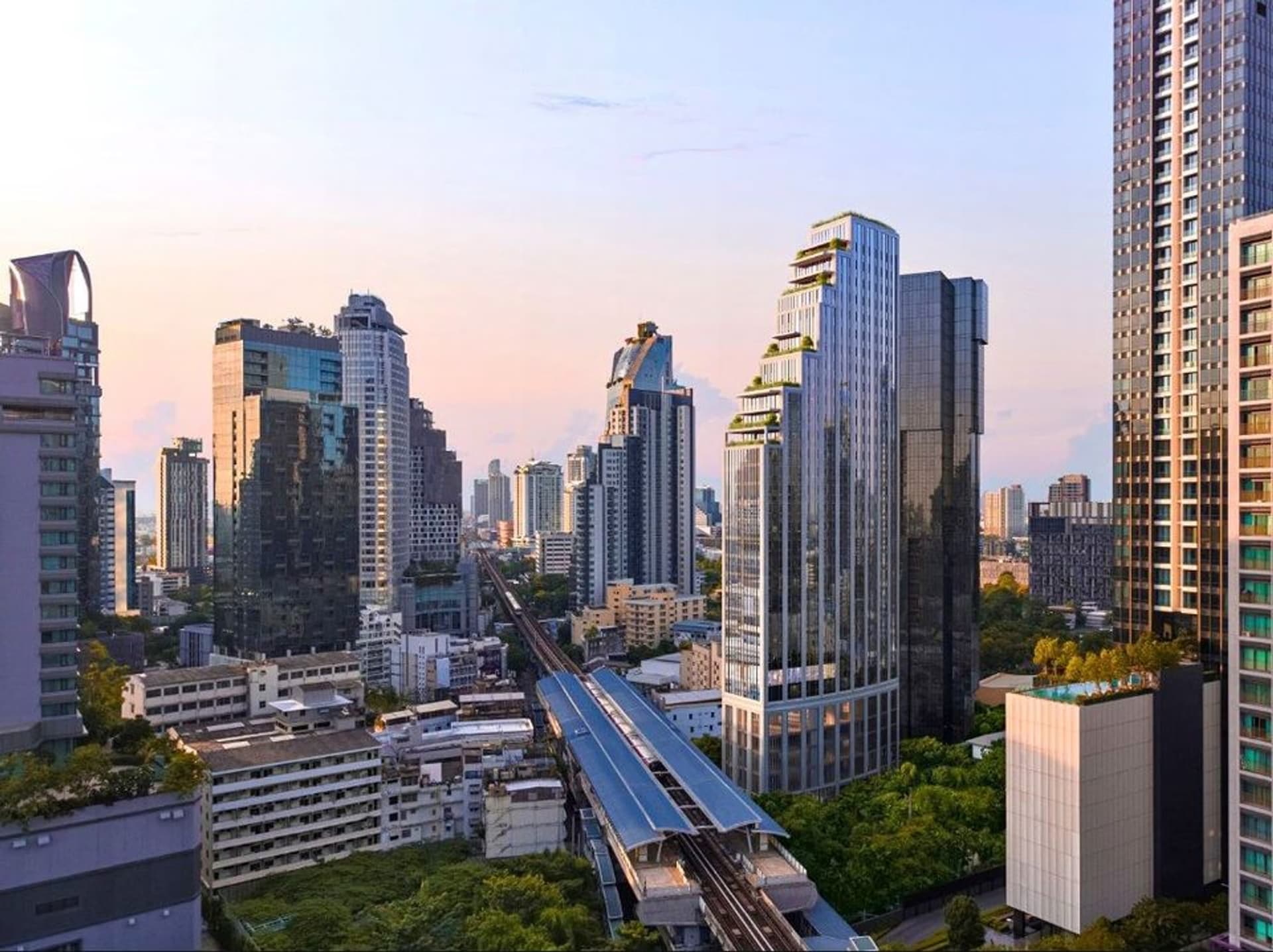 4 Bed Condo for Sale in Khlong Toei - Image 4