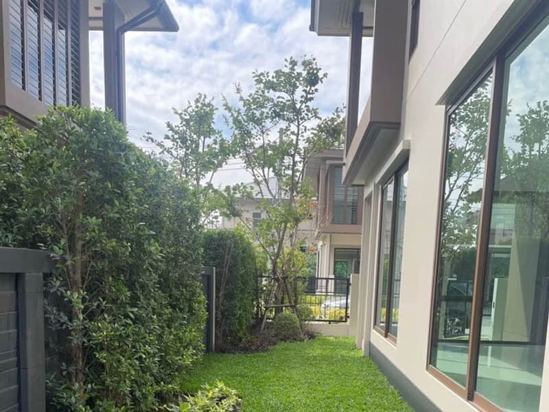 House for Rent at Burasiri Krungthep Kreetha 