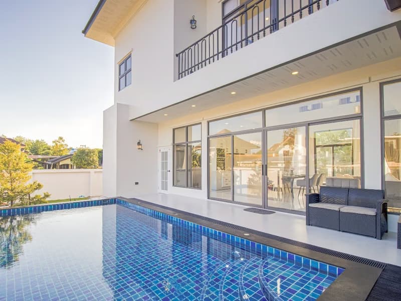 4 Bed House for Rent in Mueang Chiang Mai District