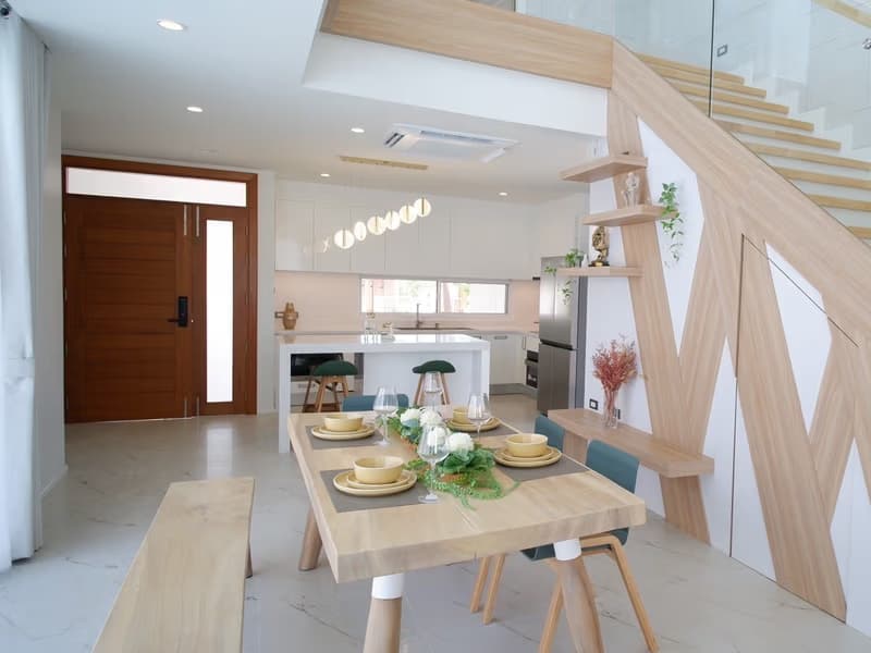 4 Bed House for Rent in San Kamphaeng