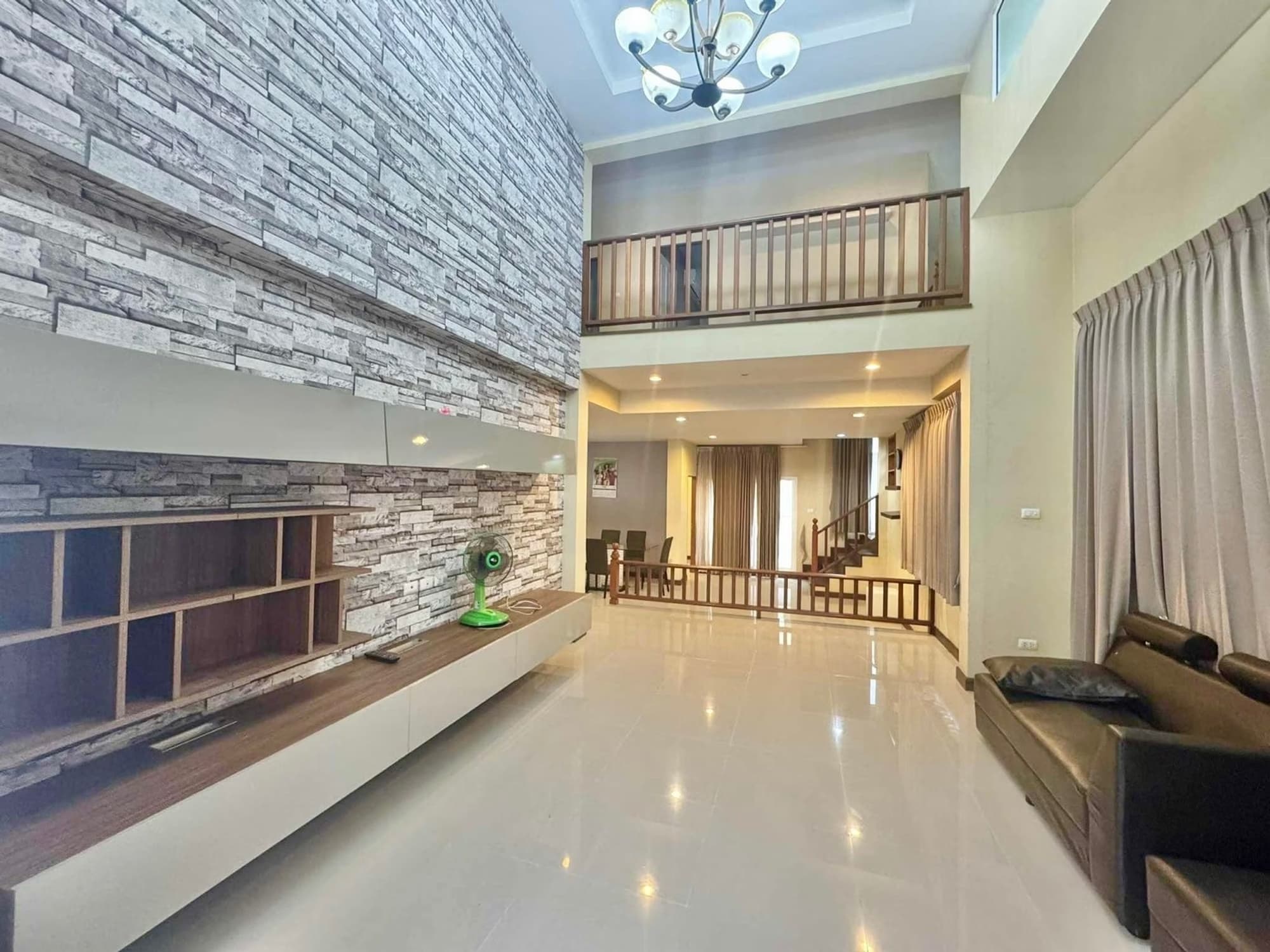 4 Bed House for Rent in Mueang Chiang Mai - Image 5