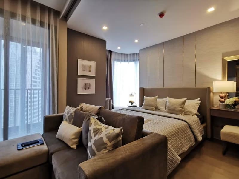 1 Bedroom Condo