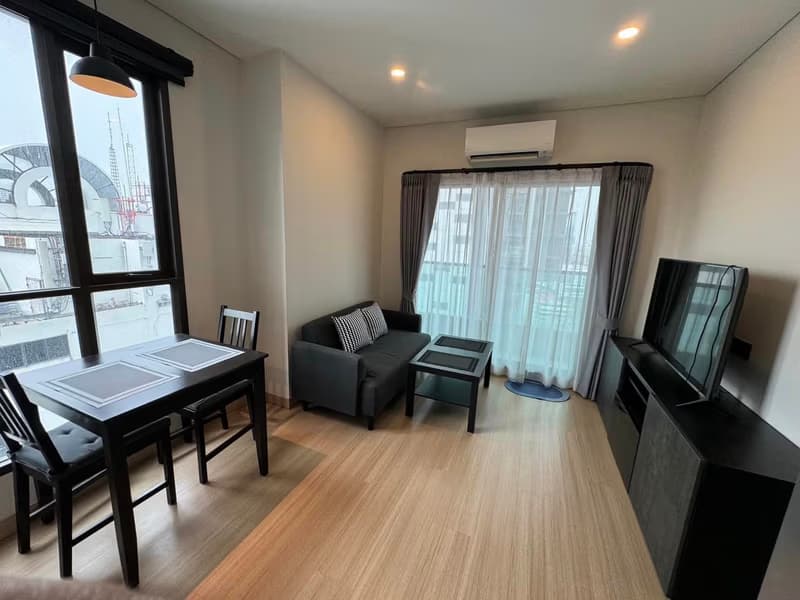 1 Bed Condo for Rent  Near Phetchaburi MRT