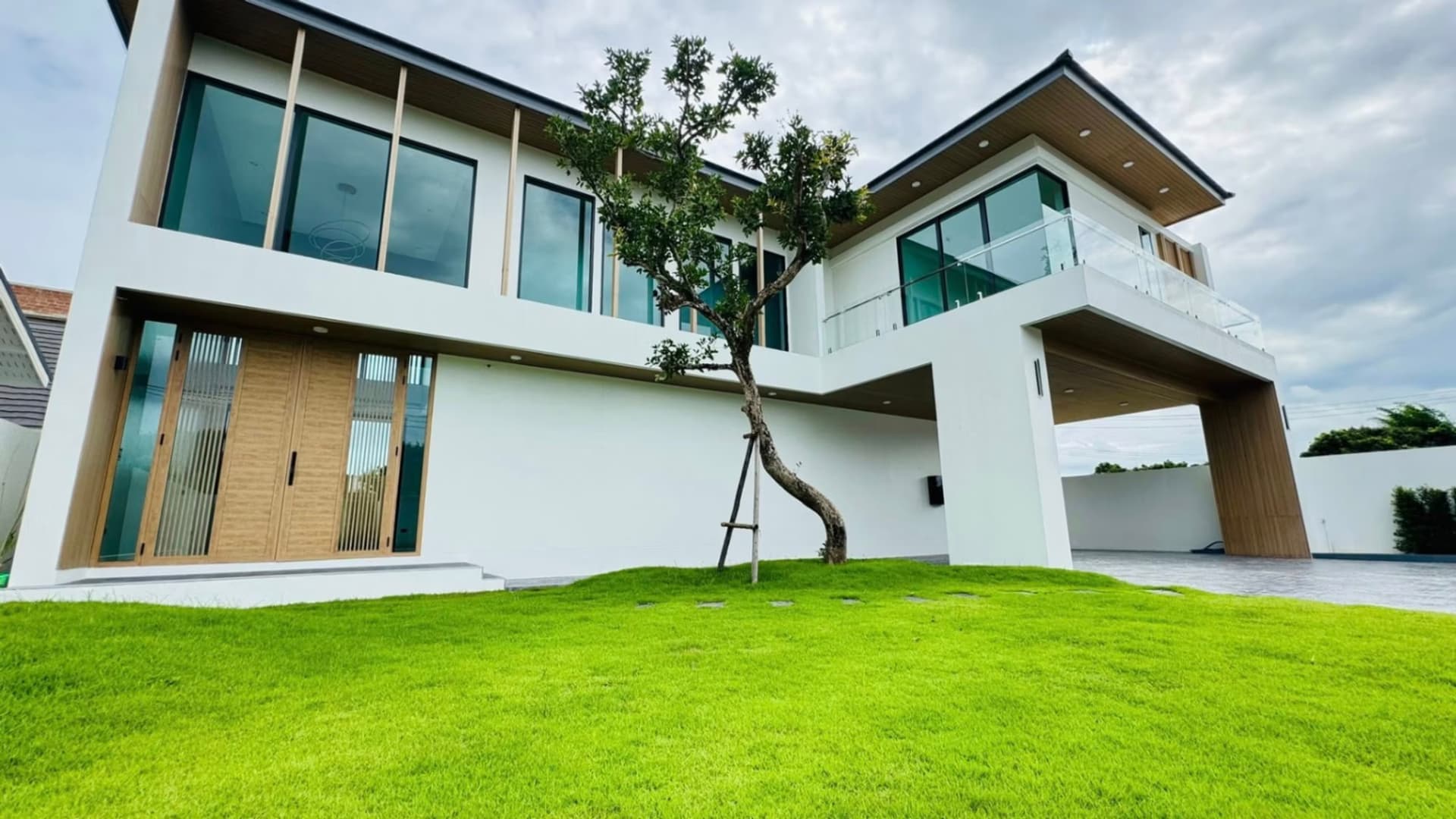 4 Bed House for Sale in Mueang Chiang Mai District - Image 3