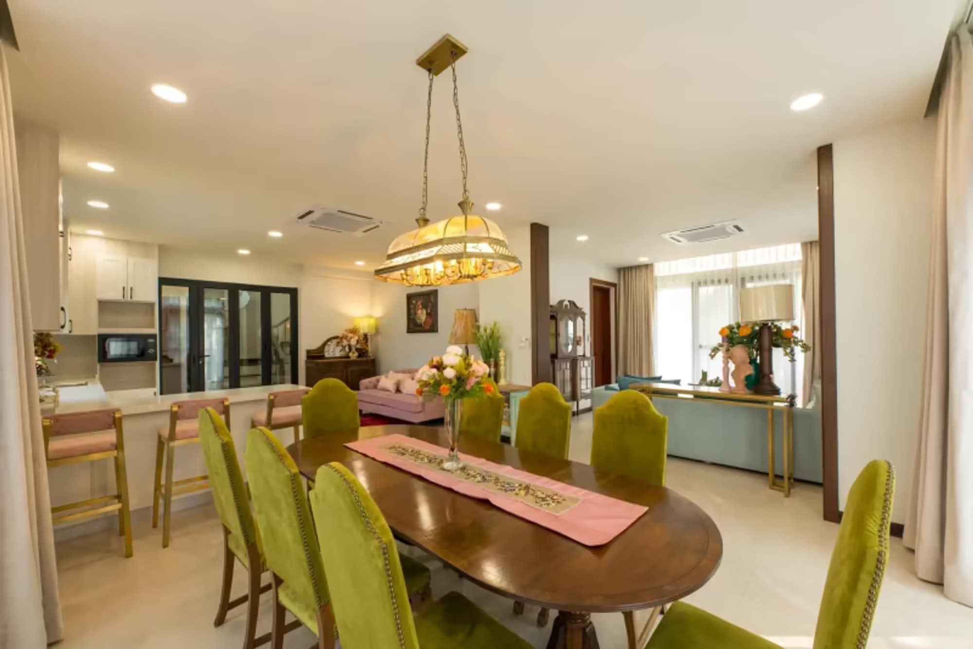 4 Bedroom House - Image 1