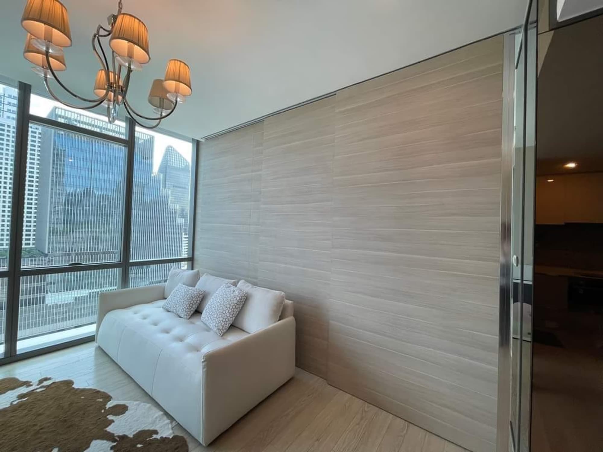 1 Bed Condo for Rent and Sale  Near Phetchaburi MRT - Image 11